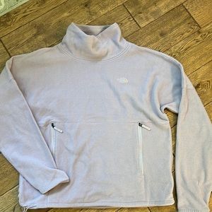 Like new North Face women’s pullover size M